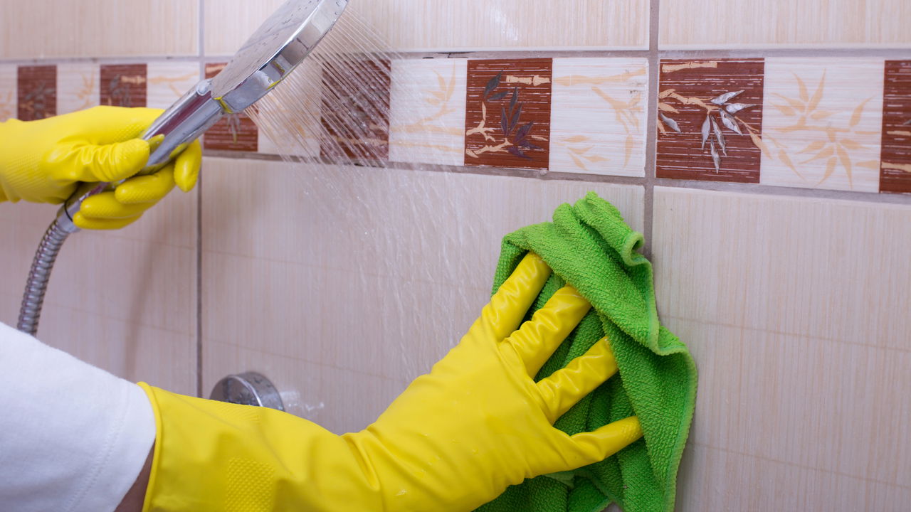 Limpeza de juntas de azulejos fácil e sem produtos químicos