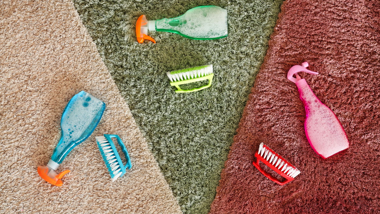 Erro comum na limpeza de tapete pode piorar as manchas