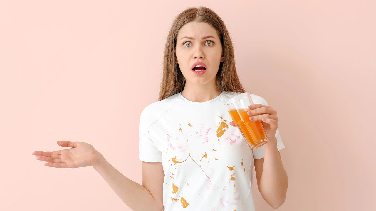 Erro comum ao remover manchas difíceis pode arruinar tecidos