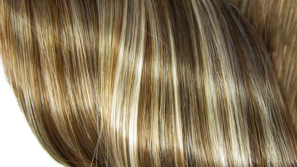 Cuidados com mechas que prolongam o efeito de salão em casa