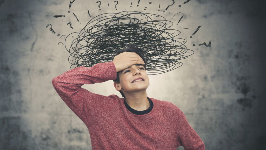 Esquecer nomes é comum e tem um motivo claro, segundo a psicologia