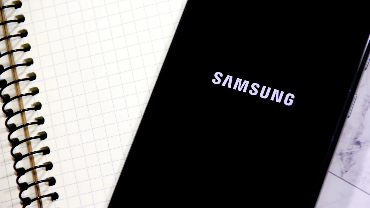 Esse Samsung transforma noite em dia com a câmera