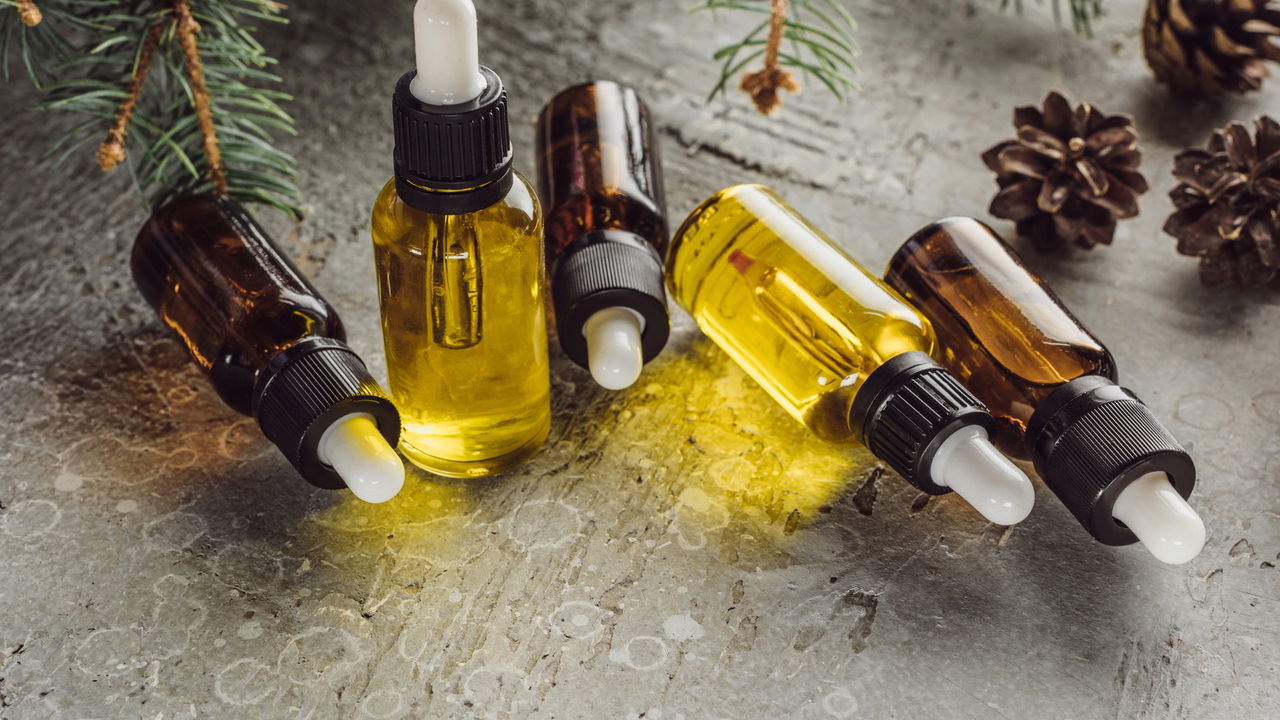 Sérum com ácido hialurônico virou item essencial no skincare