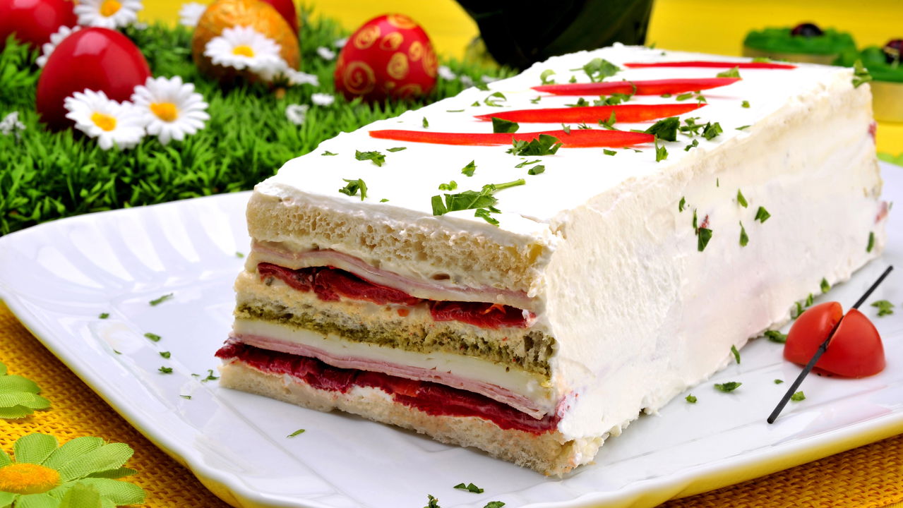 O segredo que poucos sabem para uma torta de pão de forma irresistível em casa