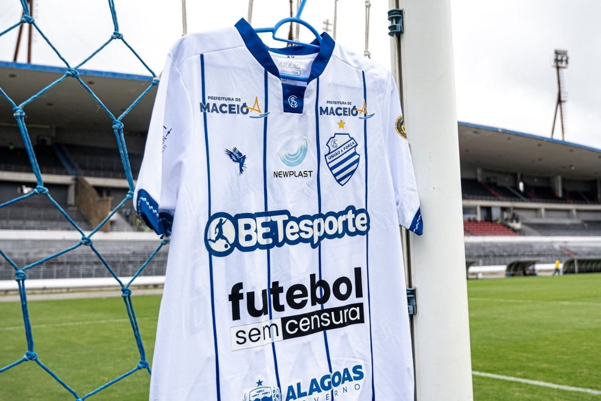 CSA tenta surpreender Vasco