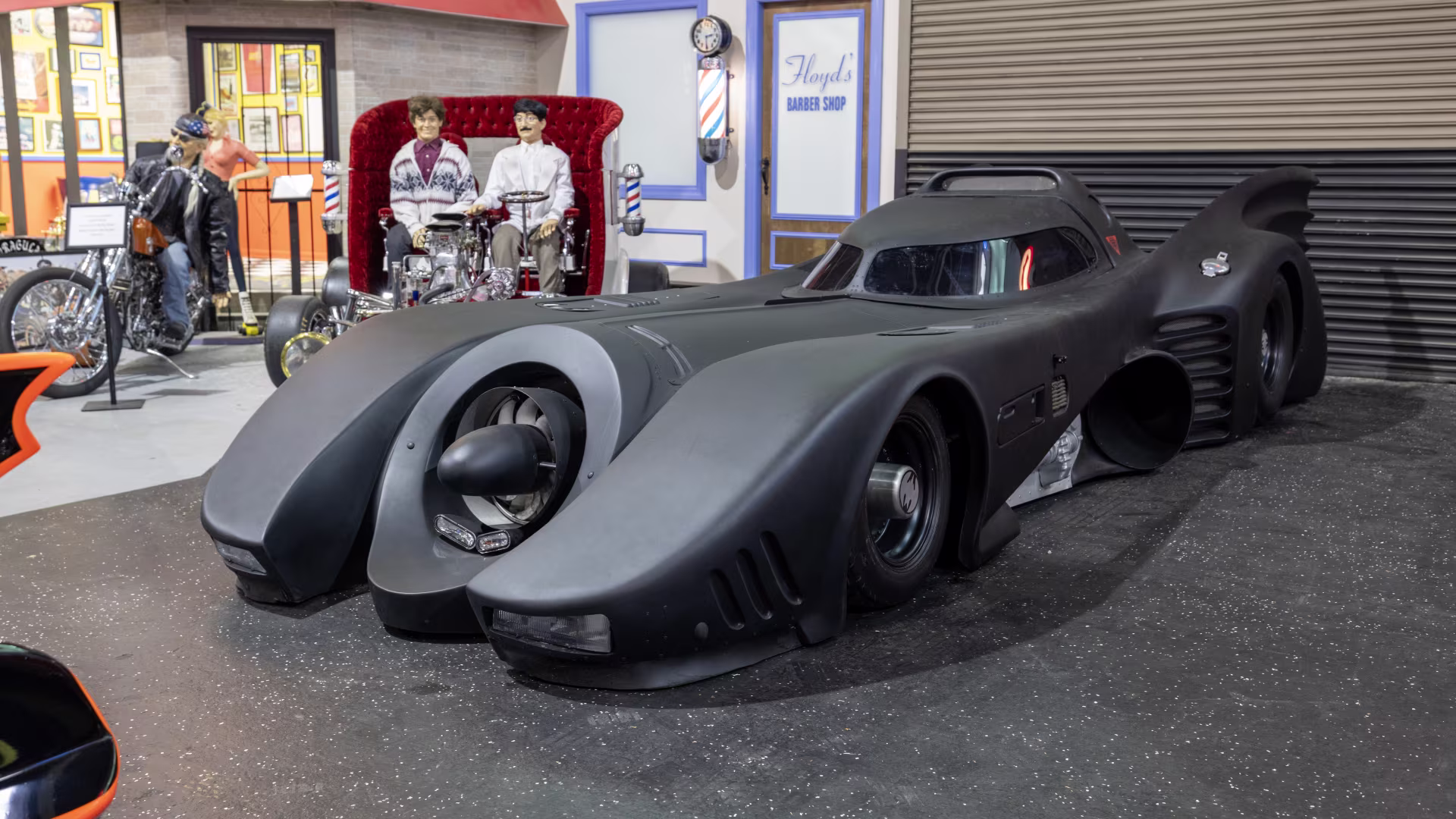 Museu famoso fecha e mais de 300 carros raros serão leiloados