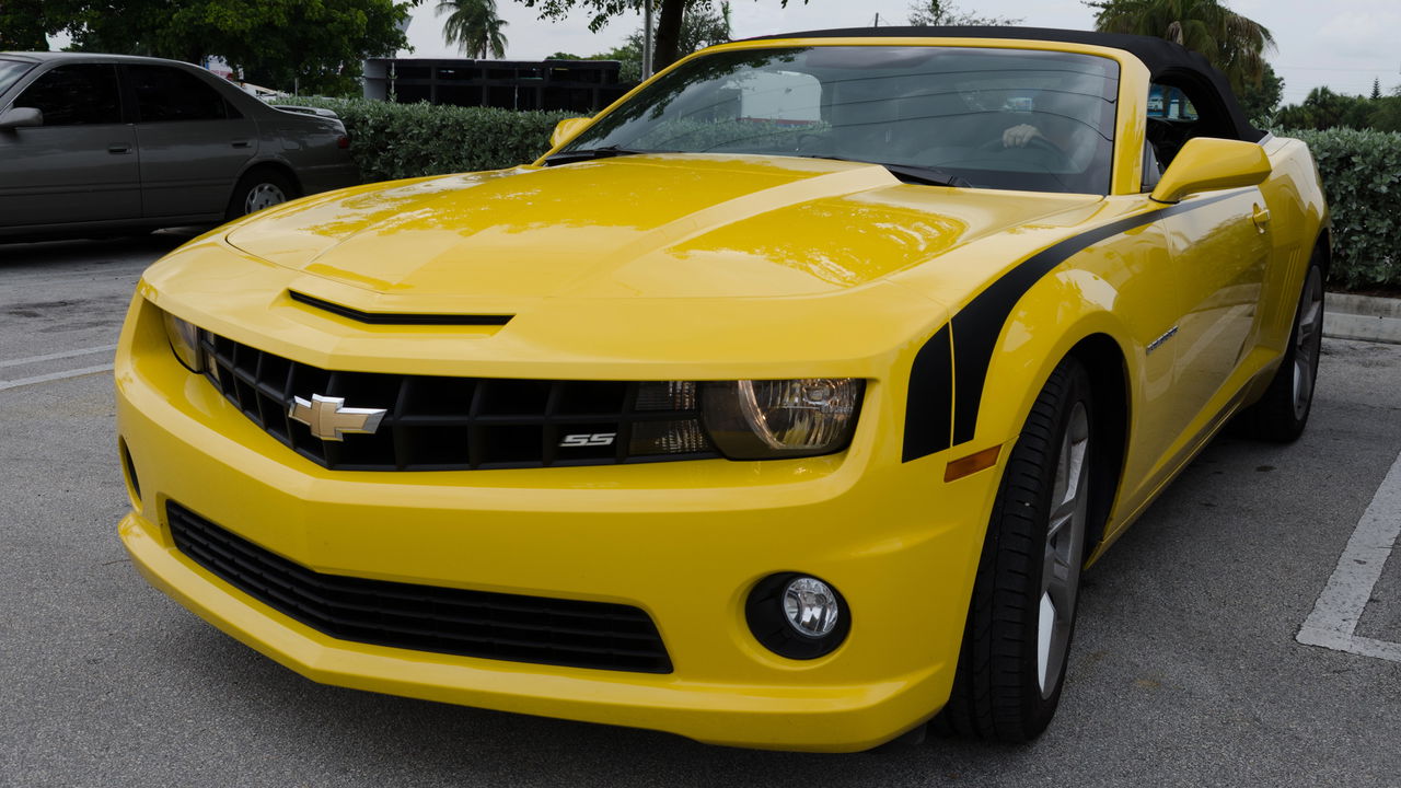 Chevrolet Camaro se mantém ícone entre carros esportivos