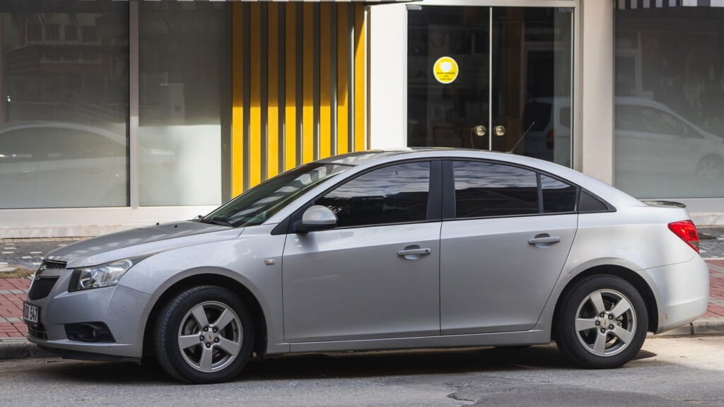 Chevrolet Cruze une potência e economia para quem busca um sedã confiável