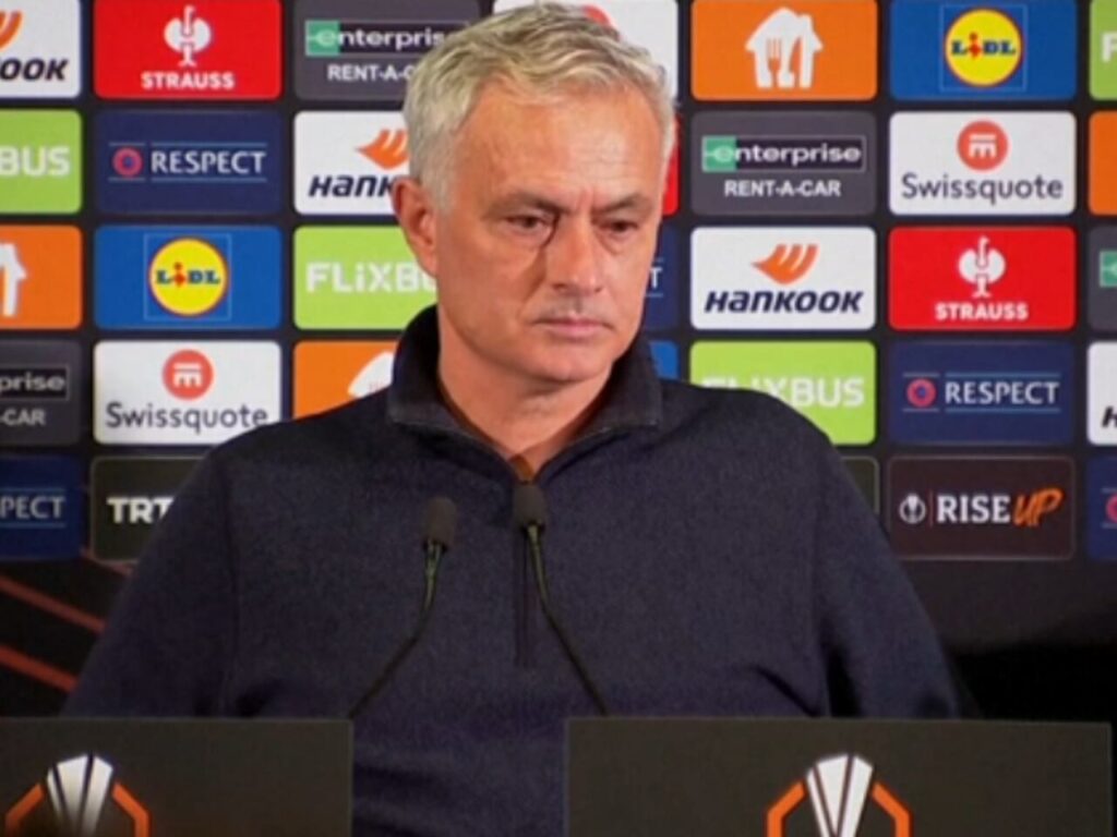Mourinho de volta ao Real Madrid? Cláusula milionária e crise interna agitam bastidores