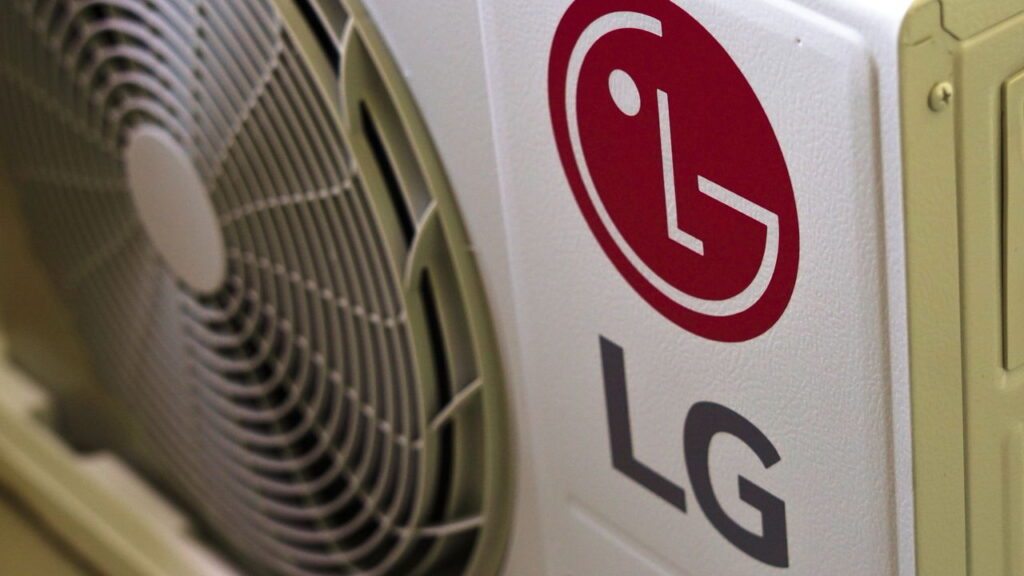 Ar-condicionado com controle via celular e geolocalização
