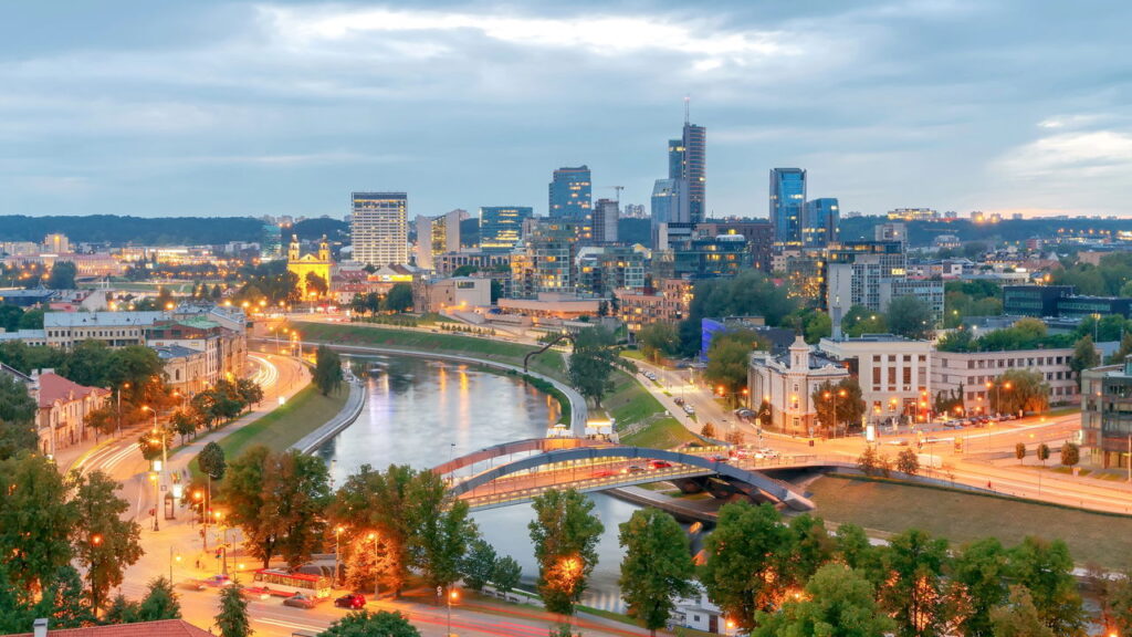 Essa cidade guarda segredos que vão além de castelos e catedrais