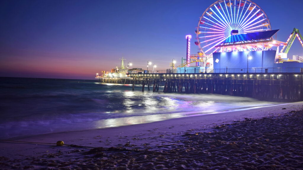 A cidade que combina praias douradas, clima perfeito e a magia de Hollywood