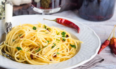 Macarrão ao alho e óleo irresistível e sem cheiro nas mãos