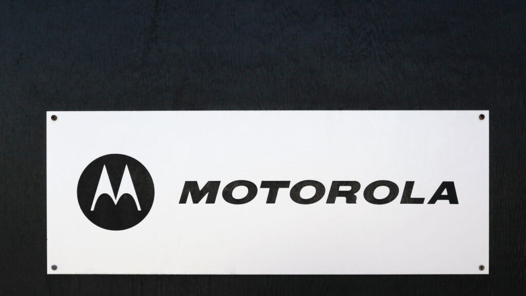 Motorola ativa IA que responde WhatsApp por você