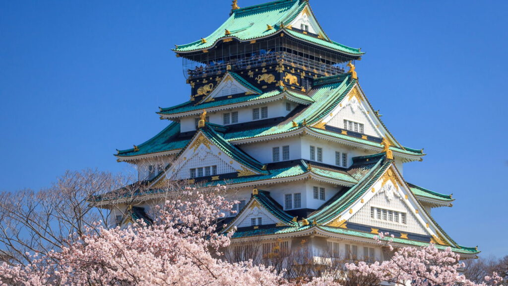Essa cidade encanta o mundo com sua culinária única, vida noturna e arquitetura histórica