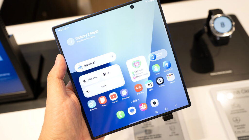O celular dobrável que vira tablet
