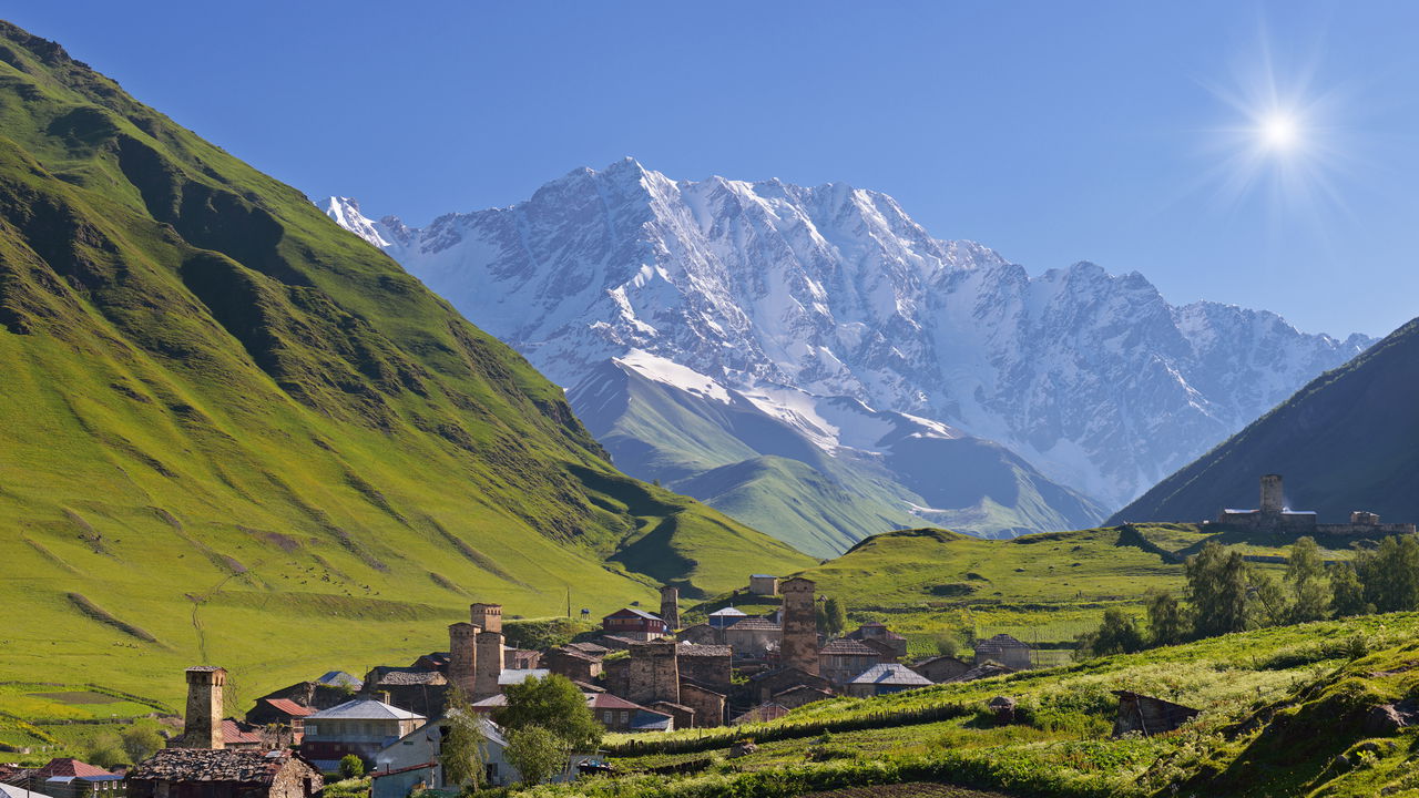A região que une montanhas, história e uma hospitalidade inesquecível