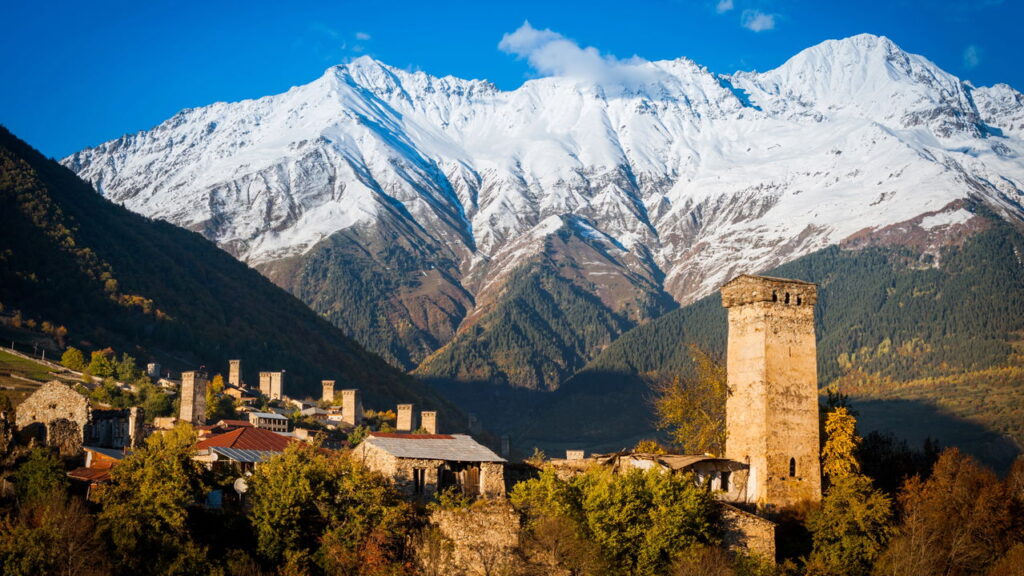 A região que une montanhas, história e uma hospitalidade inesquecível