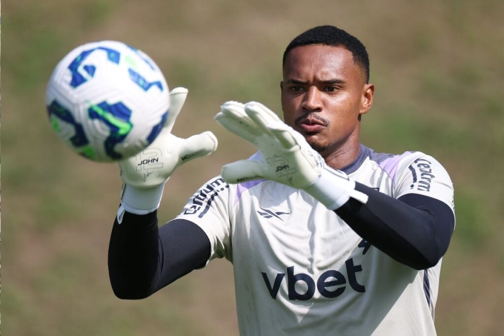 John está na mira do West Ham, da Inglaterra