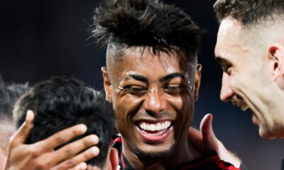 Bruno Henrique comemorando gol pelo Flamengo