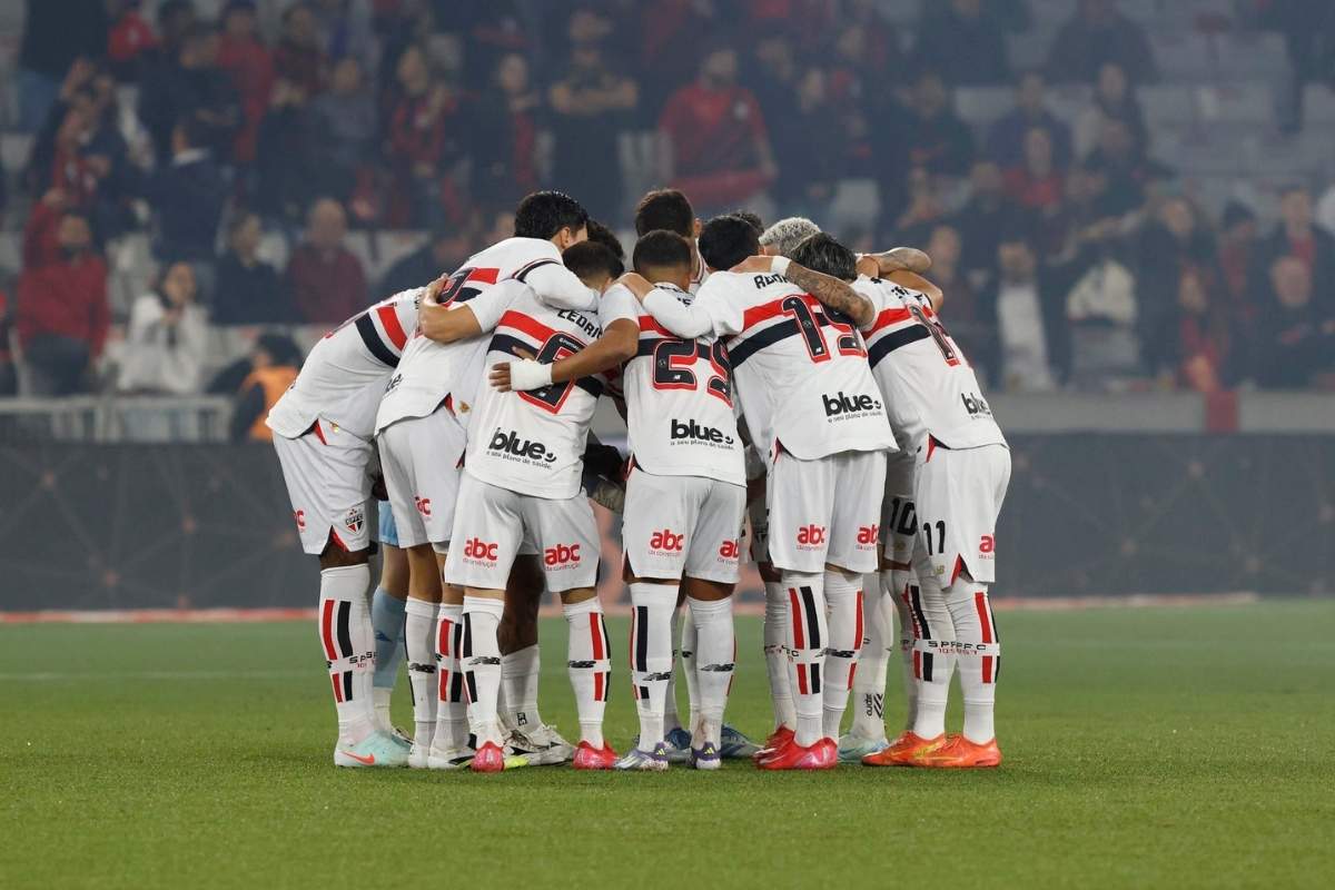 Goleiro Jandrei deixa o São Paulo e acerta com o Juventude