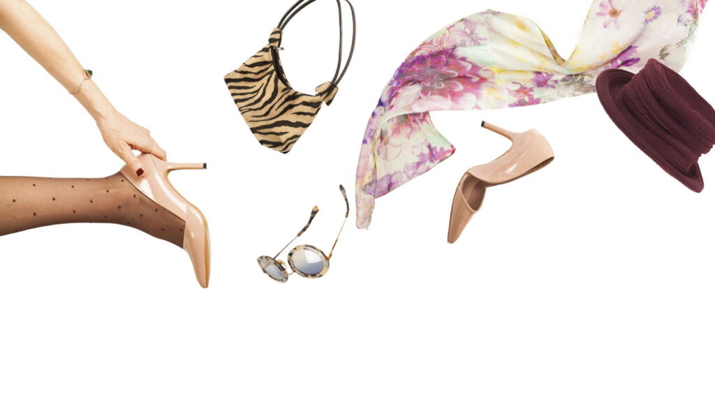 Tendências de acessórios para o verão unem moda e tecnologia