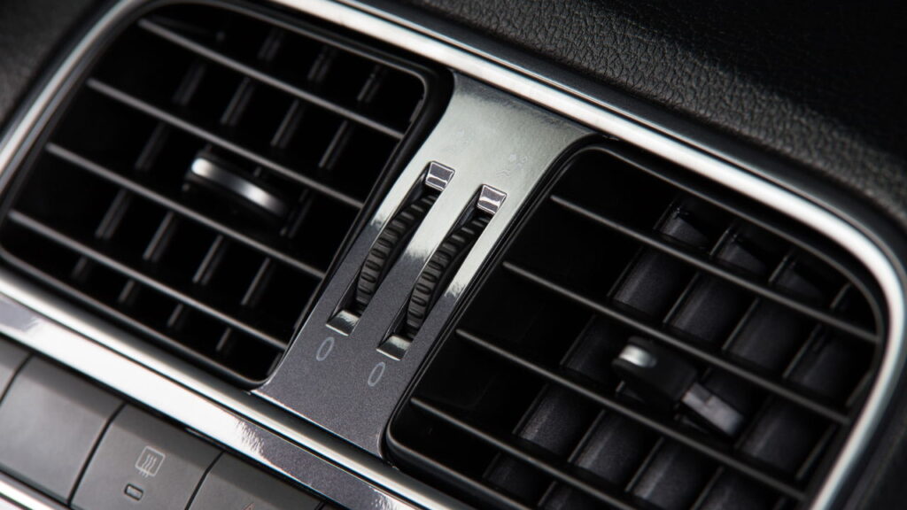 3 sinais mostram que o ar do carro pode parar a qualquer momento