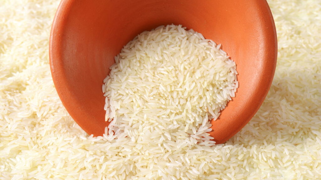 Seu arroz fica muito mais gostoso com esse truque de 15 segundos e 1 ingrediente