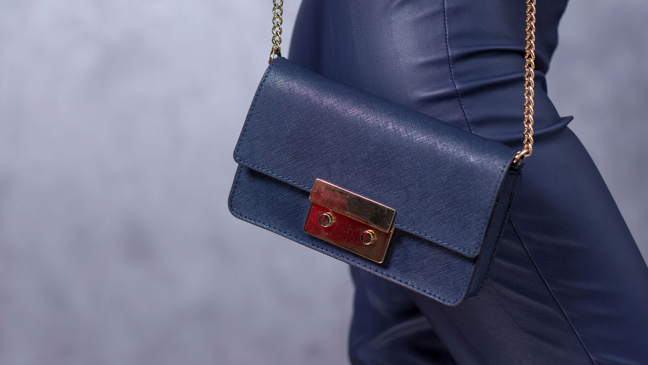 Bolsas versáteis combinam com qualquer look e estilos variados