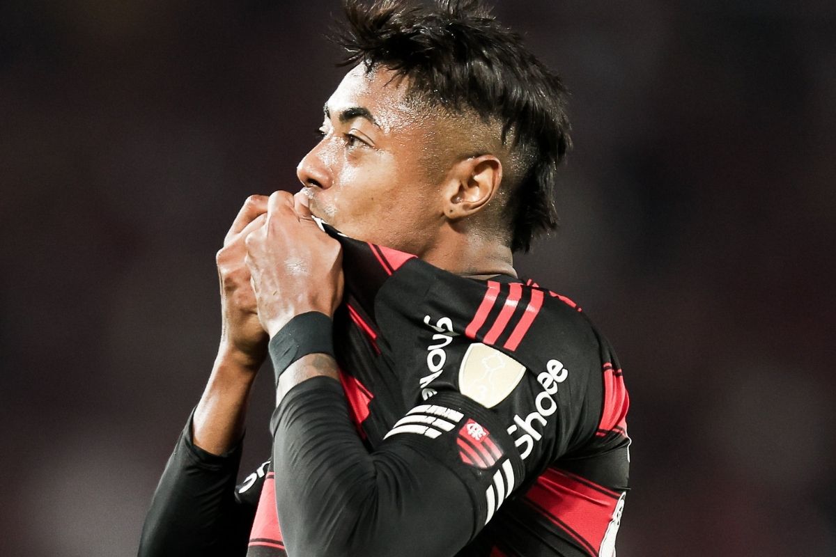 Bruno Henrique comemorando gol pelo Flamengo