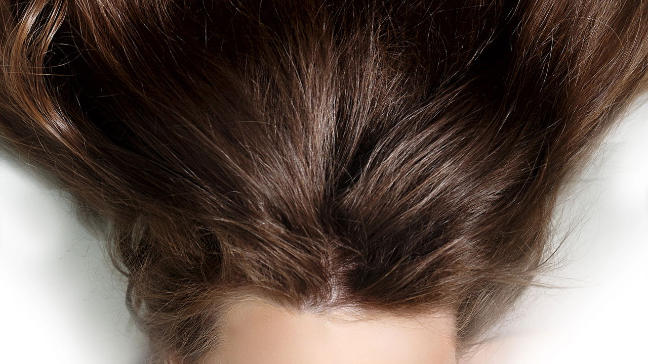 Truque rápido para da volume nos cabelos finos