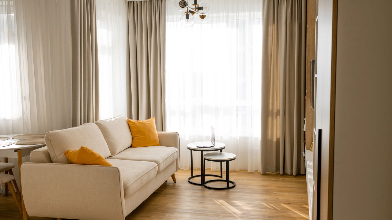 Escolher cortinas para casa valoriza estilo e funcionalidade