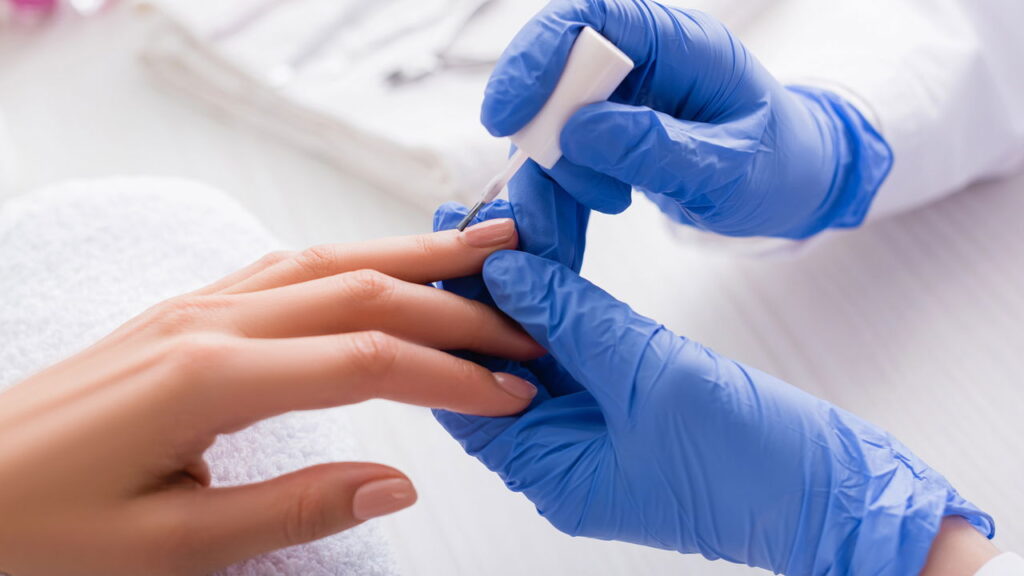 O que afeta a duração do esmalte além da fórmula