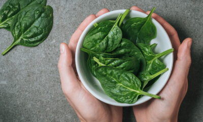 Espinafre fica mais gostoso e sem amargor se você cozinhar com 1 ingrediente simples