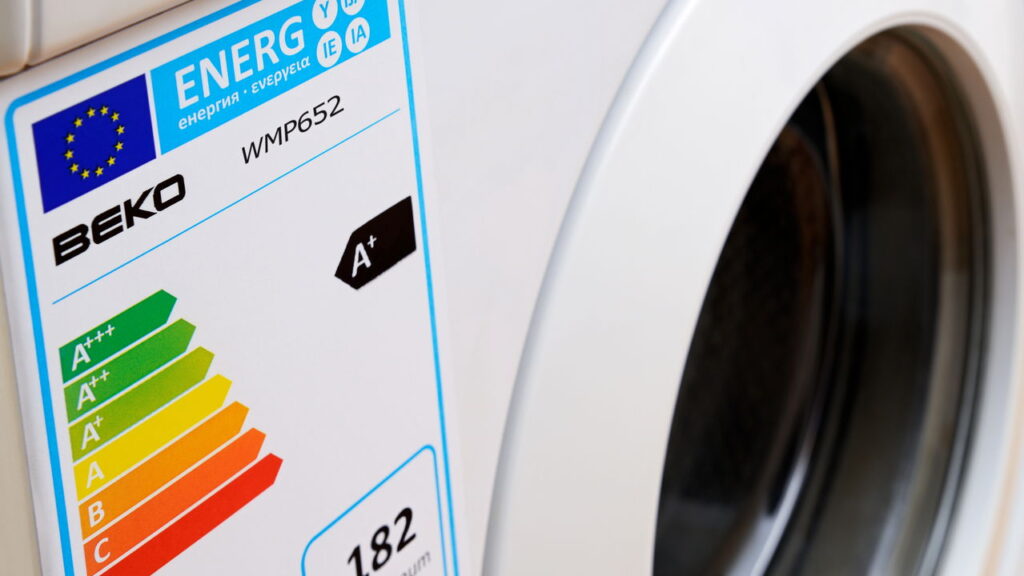 O que significa essa etiqueta na geladeira que reduz até 40% da sua conta de luz