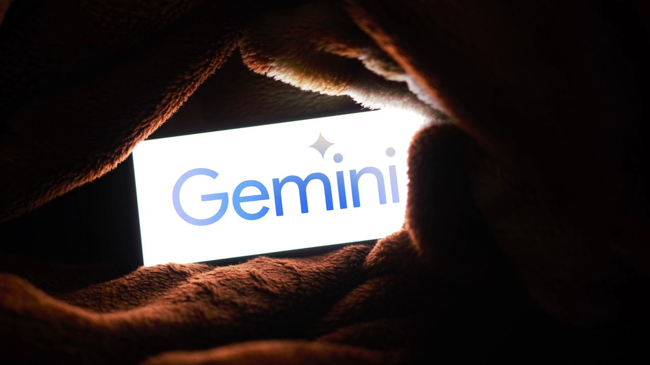 Gemini começa a resumir vídeos do YouTube em tempo real