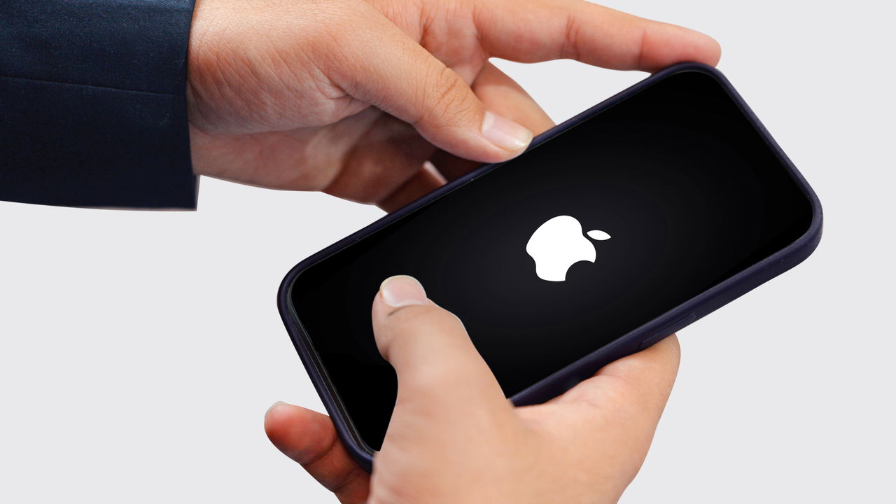 O ajuste no iPhone que faz a bateria durar o dia inteiro