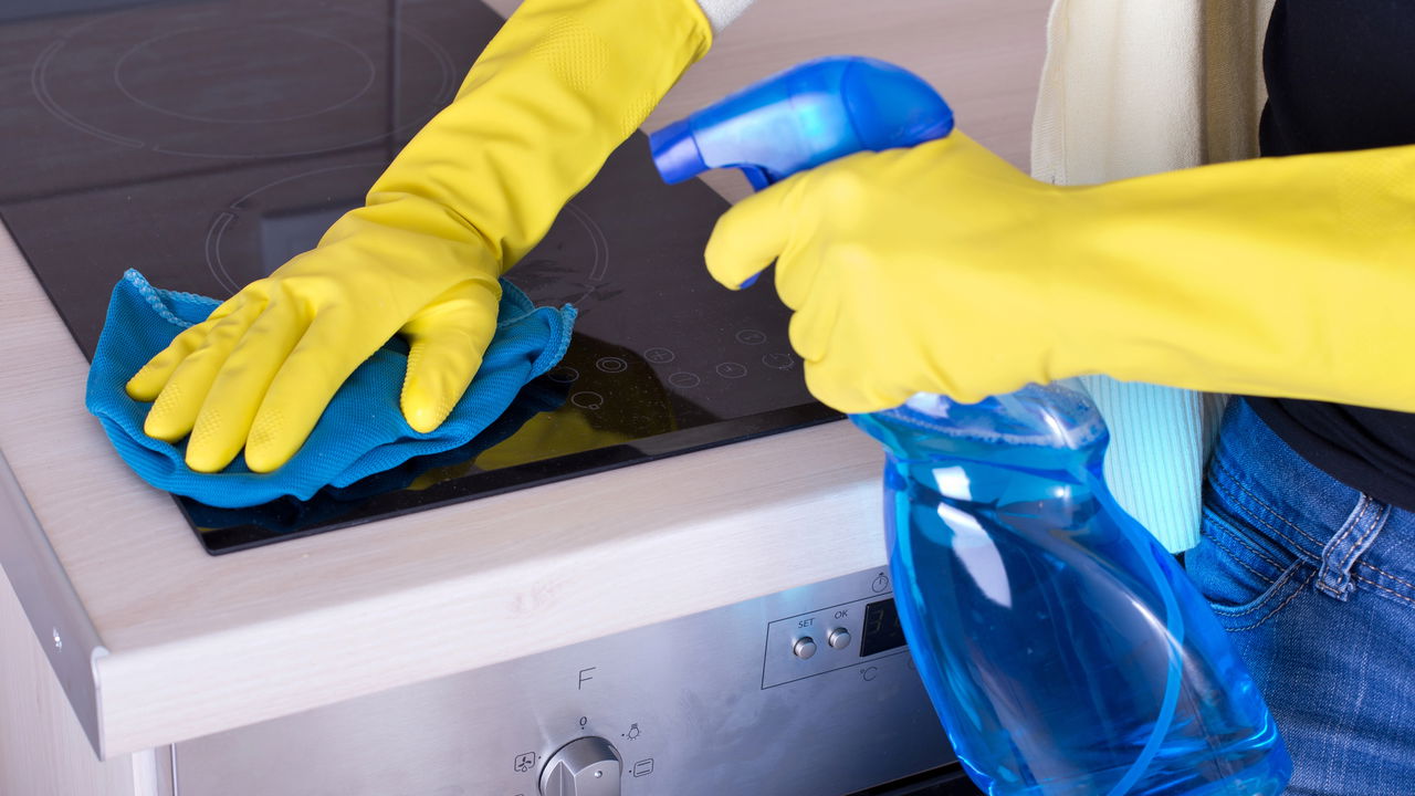 Limpar fogão com bicarbonato e vinagre sem produtos químicos