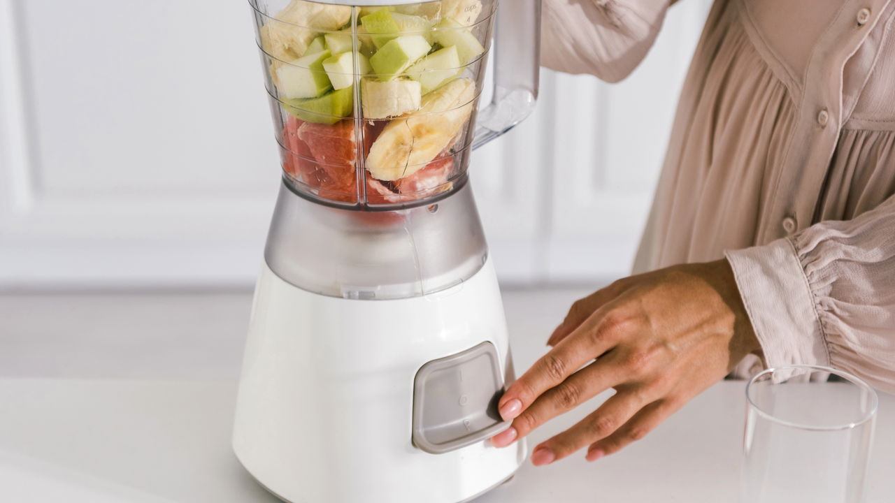 Quatro liquidificadores potentes para transformar sua cozinha