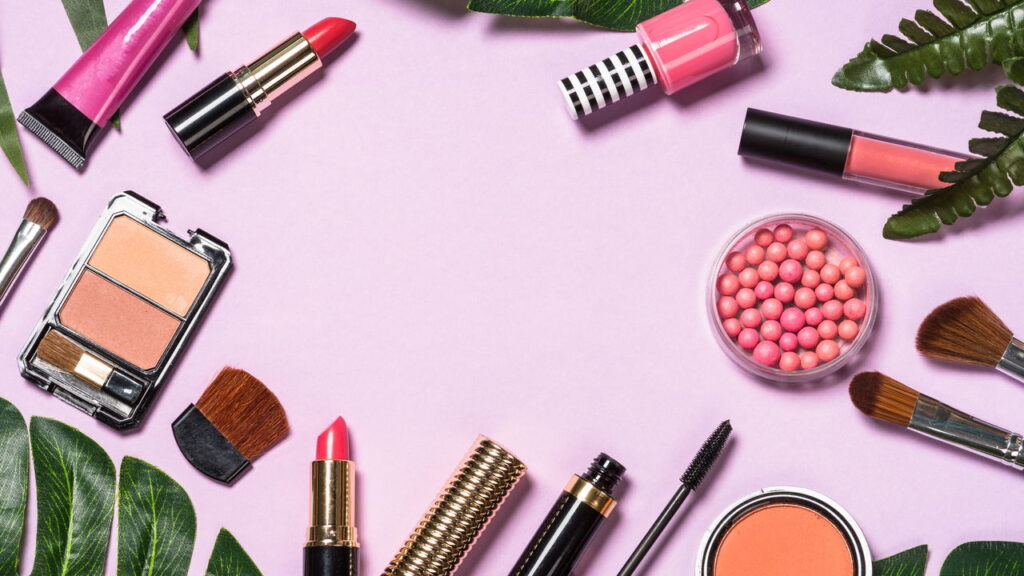 Maquiagem leve realça a beleza natural e fortalece a autoestima