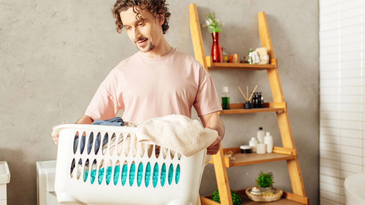 Como manter a lavanderia organizada e facilitar o dia a dia