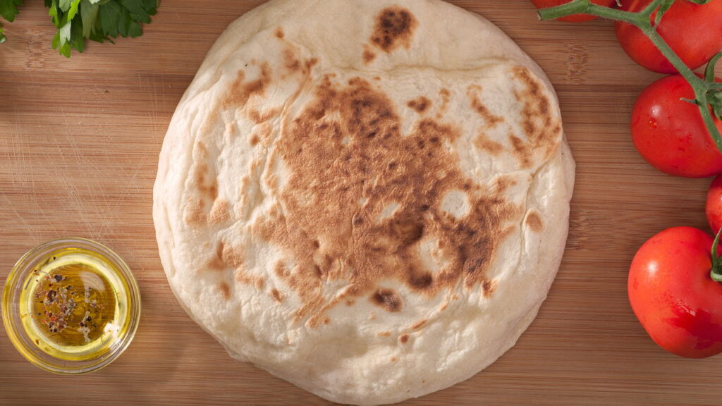 Faça pão caseiro em 10 minutos sem precisar fermentar
