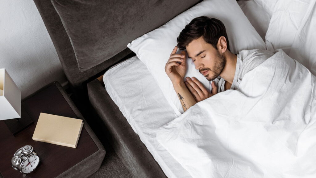 Quantos minutos você leva para dormir? Especialistas te contam o tempo certo