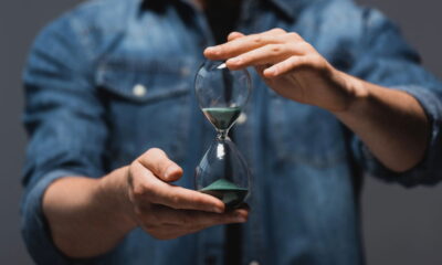 Hábitos que parecem produtivos, mas atrasam sua vida