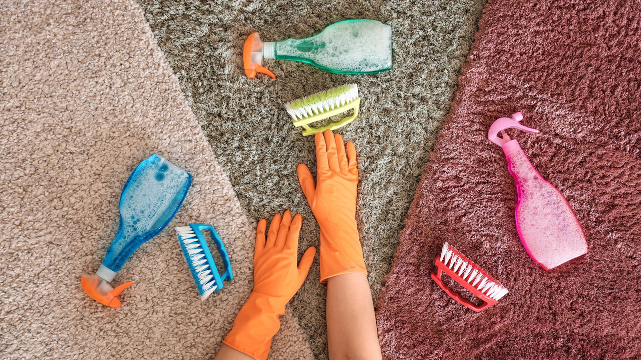 Manter tapetes limpos evita odores e protege o ambiente frio