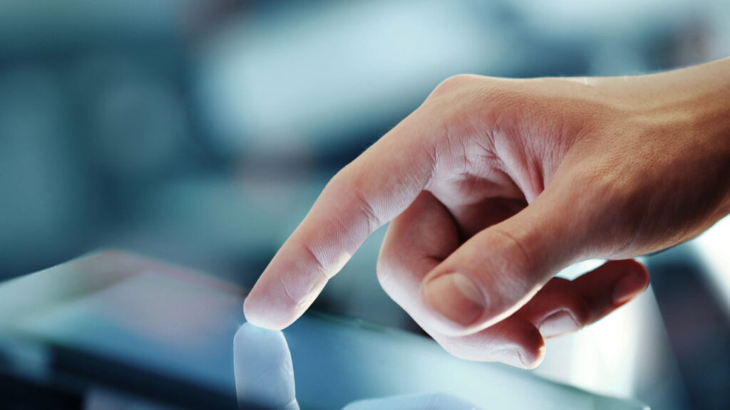 Transforme qualquer monitor comum em touchscreen