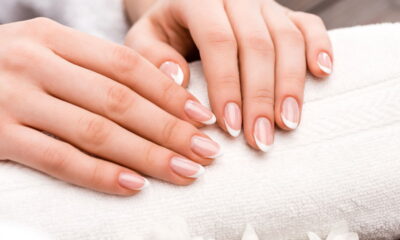 Vitaminas certas ajudam unhas a crescerem mais fortes