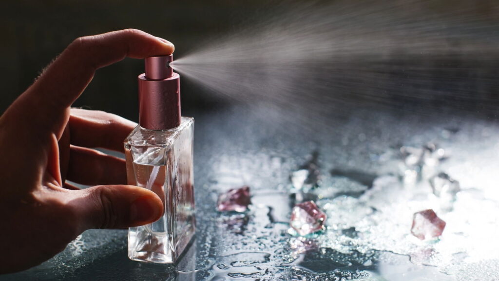Como garantir a fixação do perfume no calor durante o dia