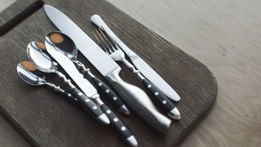 Madeira, metal ou plástico? Escolhendo os melhores utensílios de cozinha