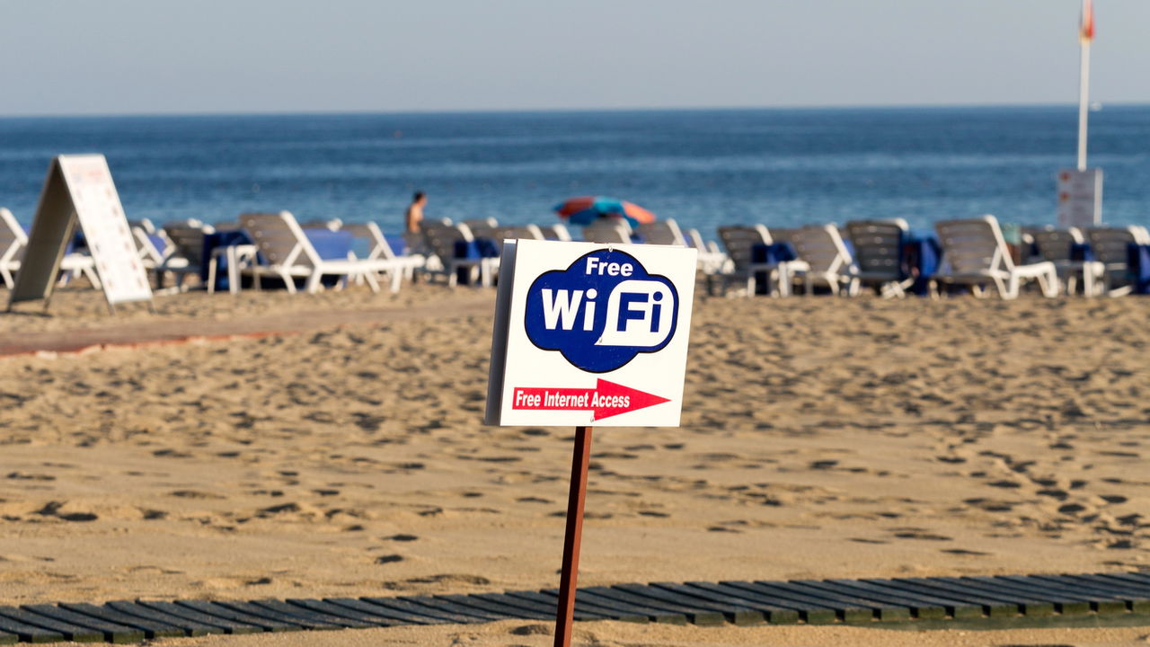 Nunca use Wi-Fi público sem isso